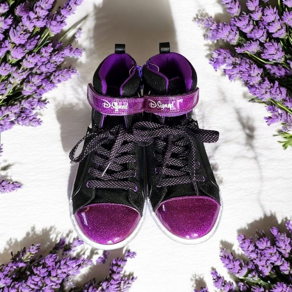 Disney D- Signed : Girls High Tops